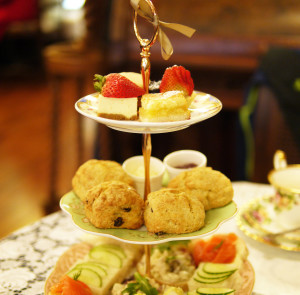 Afternoon Tea at After Queen Tea Shop,<em>Toronto </em>