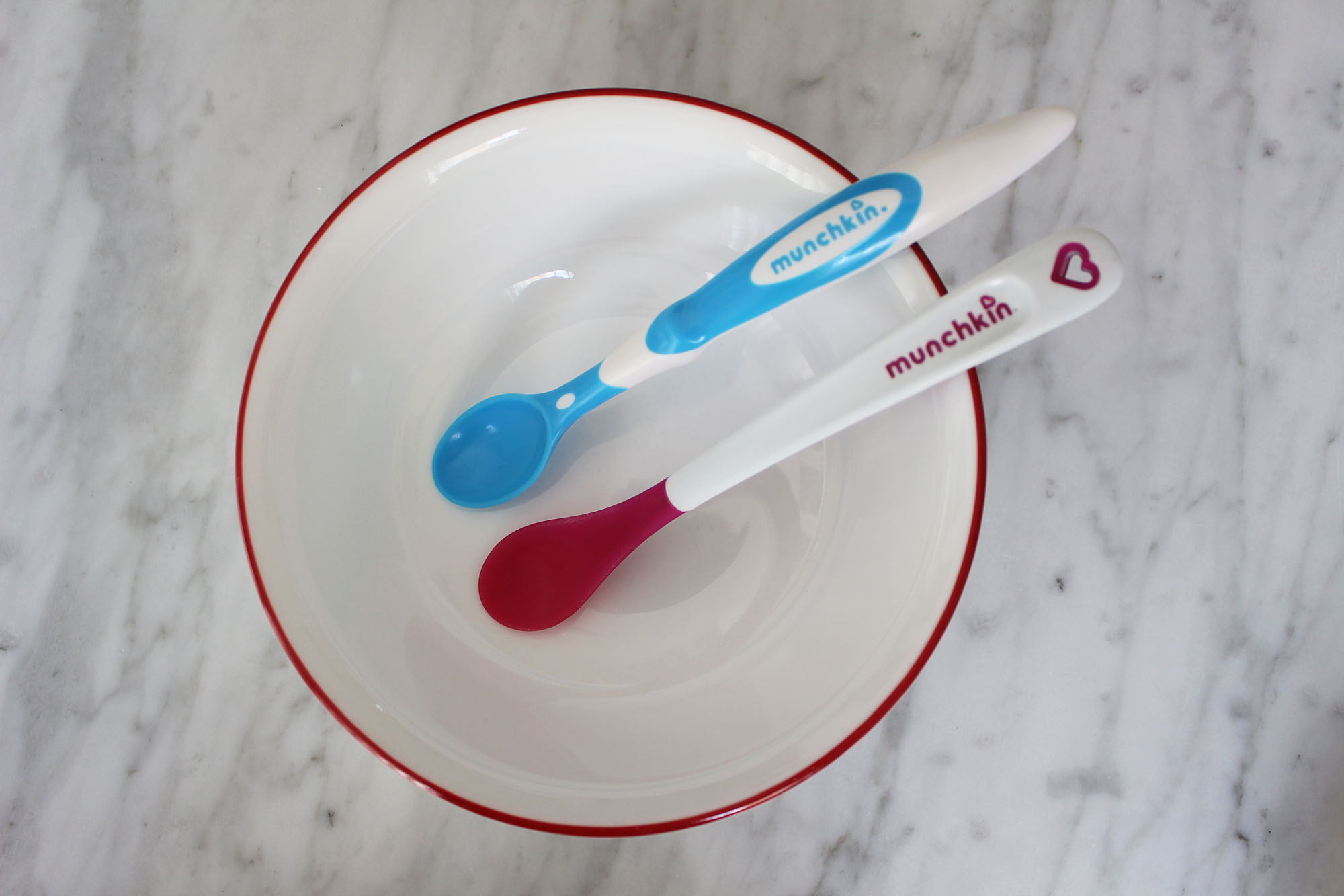 Product Review] Munchkin Soft Tip Infant Spoons and White Hot